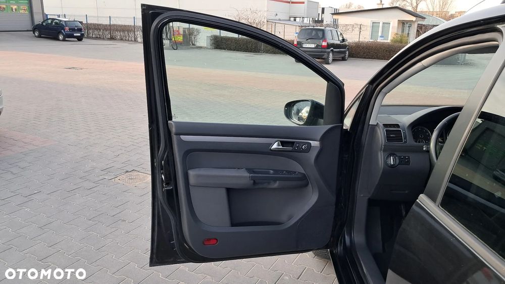 Volkswagen Touran 1.2 TSI BlueMot Comfortline - 10