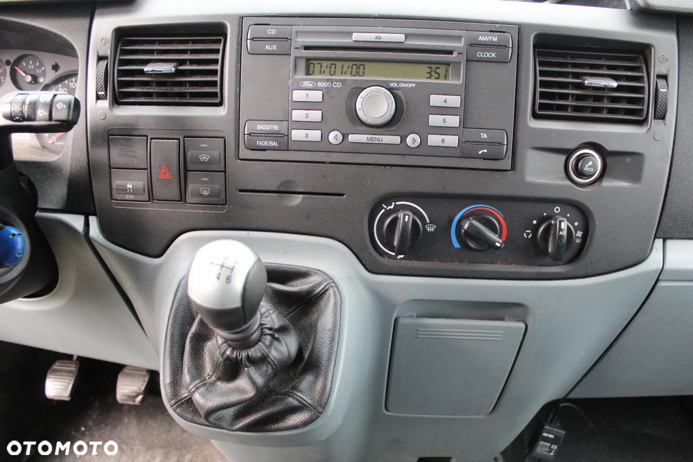 Ford Transit - 13