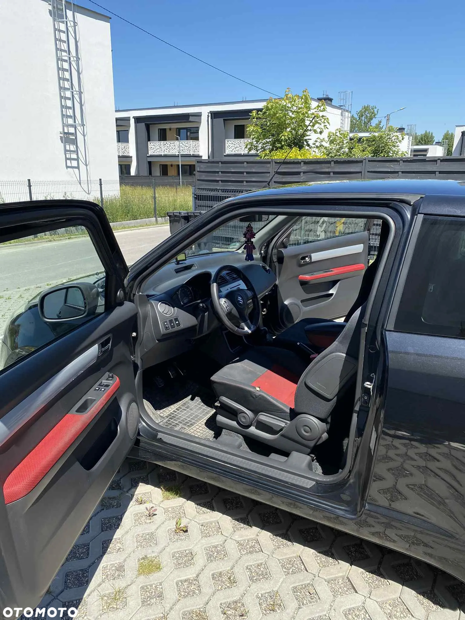 Suzuki Swift 1.6 Sport - 12