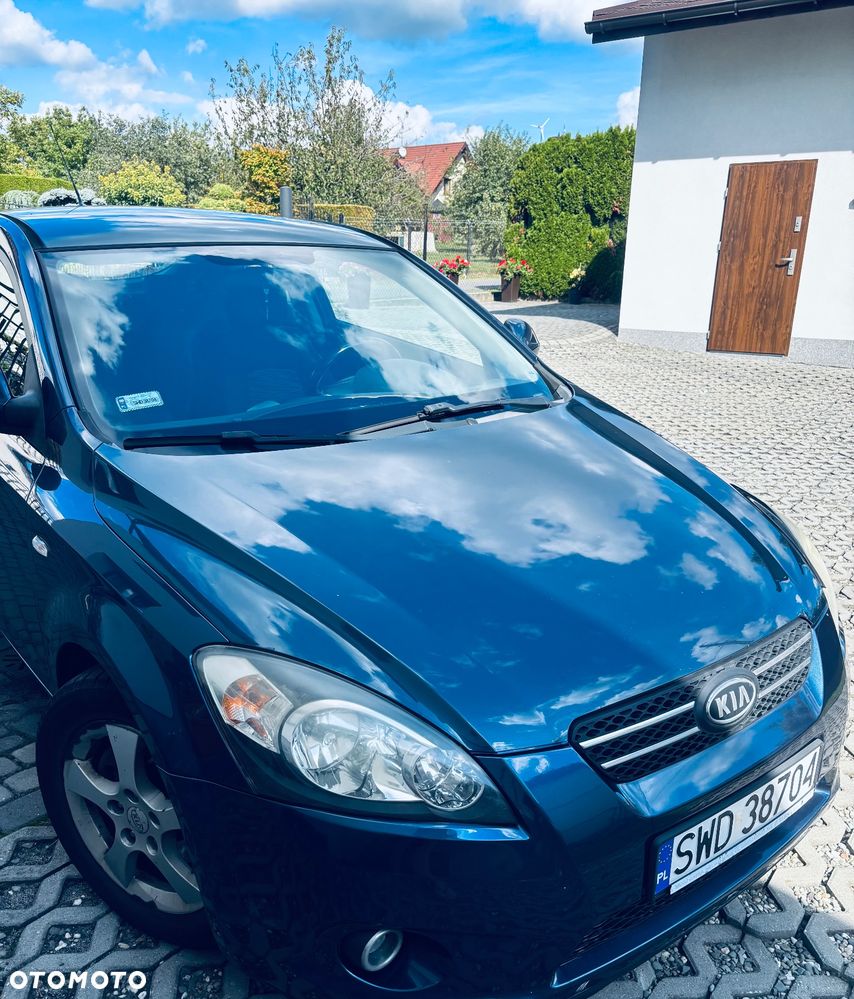 Kia Ceed 2009 photo 5