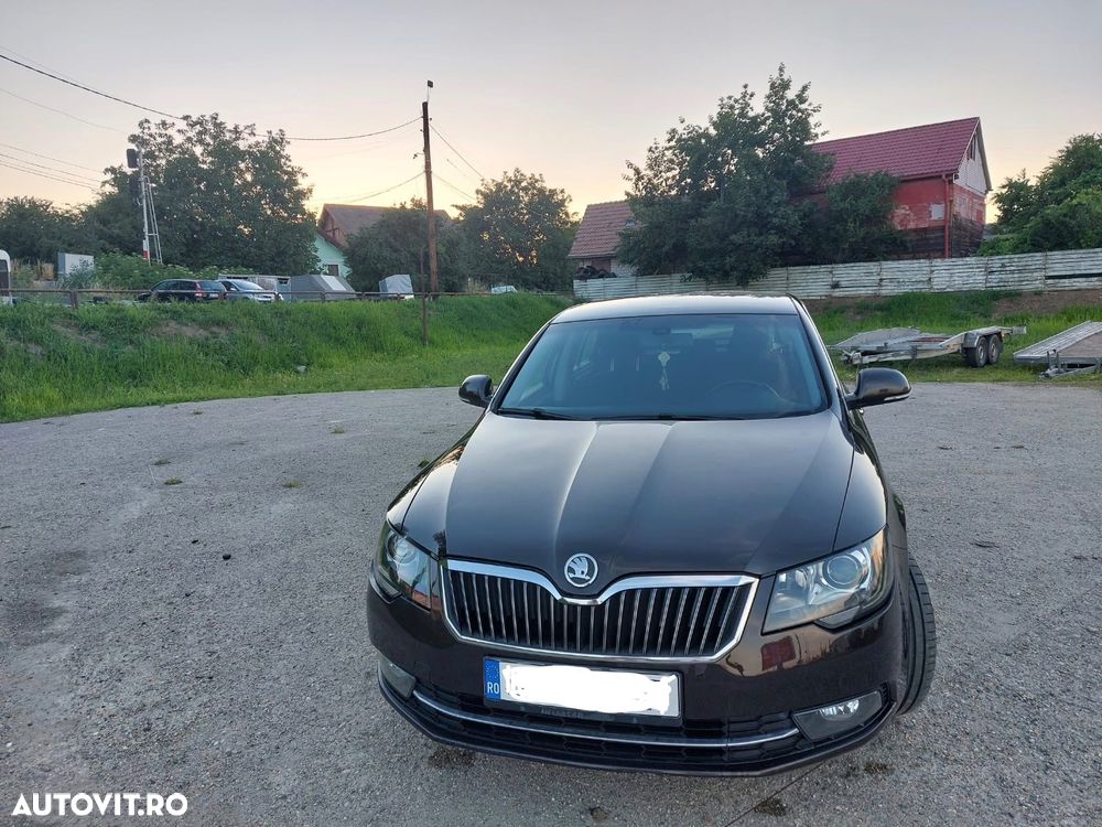 Skoda Superb 2.0 TDI Ambition - 1