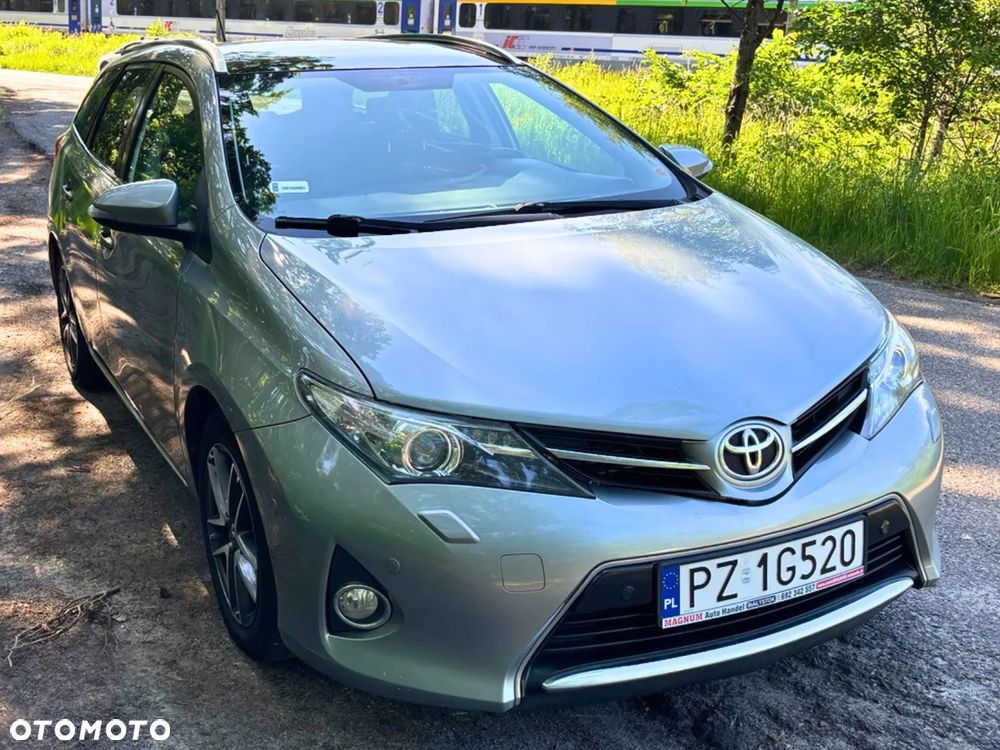 Toyota Auris 2.0 D-4D Prestige - 1