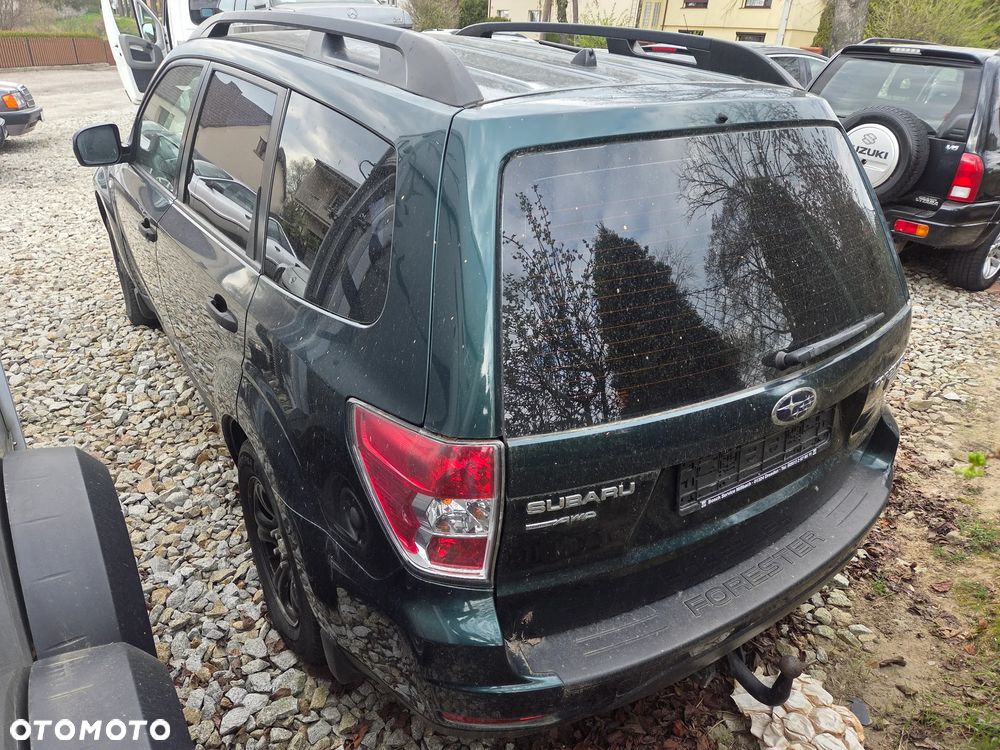 Subaru Forester 2.0D Exclusive - 4