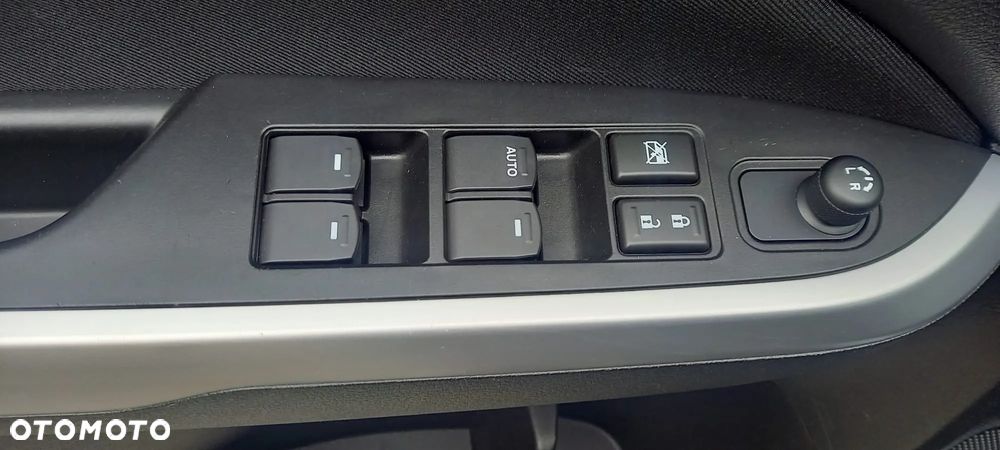 Suzuki Vitara 1.6 DDiS (4x4) Allgrip Comfort+ - 13