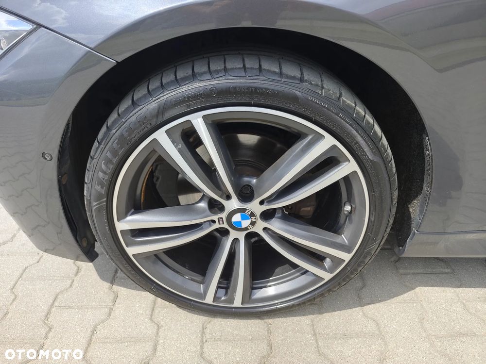 BMW Seria 3 320d xDrive Sport Line - 35