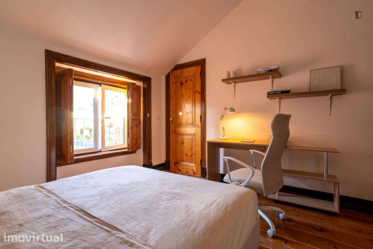 Quarto - localizado em Marquês de Pombal Lisbon - Grande imagem: 4/28