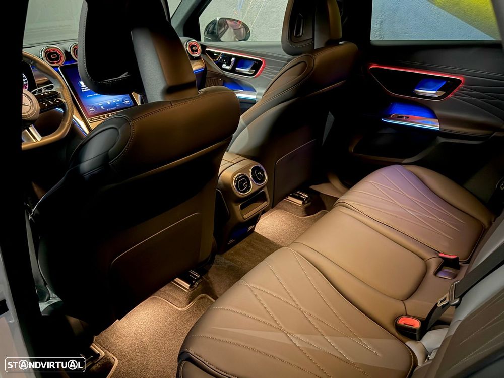 Mercedes-Benz GLC 300 e 4Matic 9G-TRONIC Edition AMG Line - 18