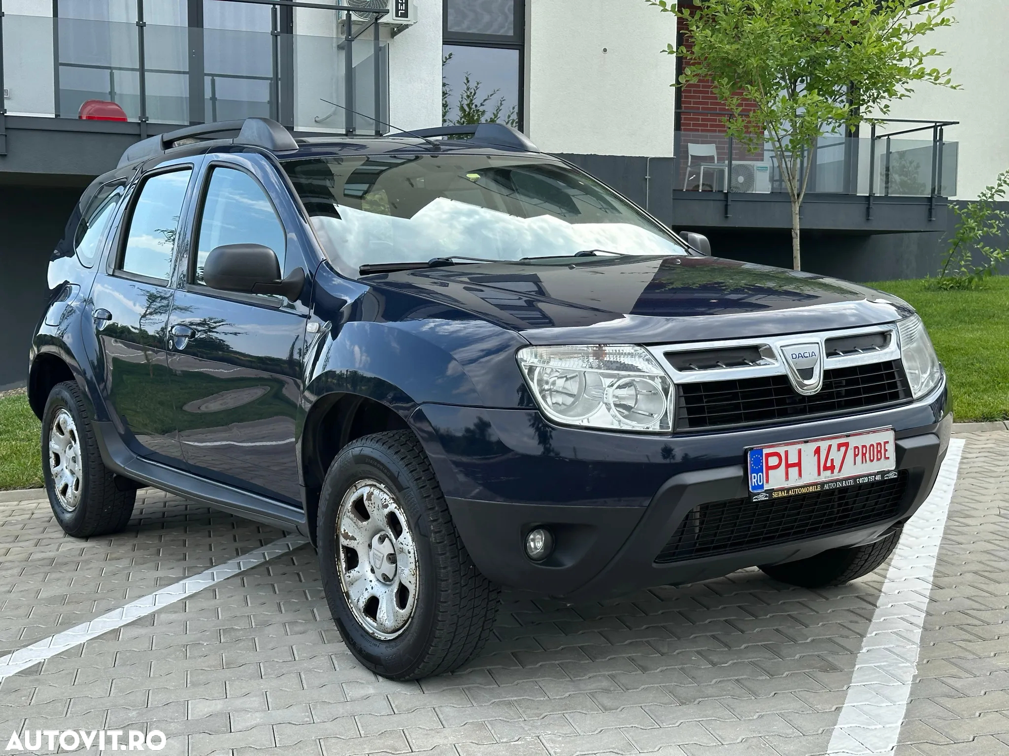 Dacia Duster 1.6 16V 4x2 Laureate - 3