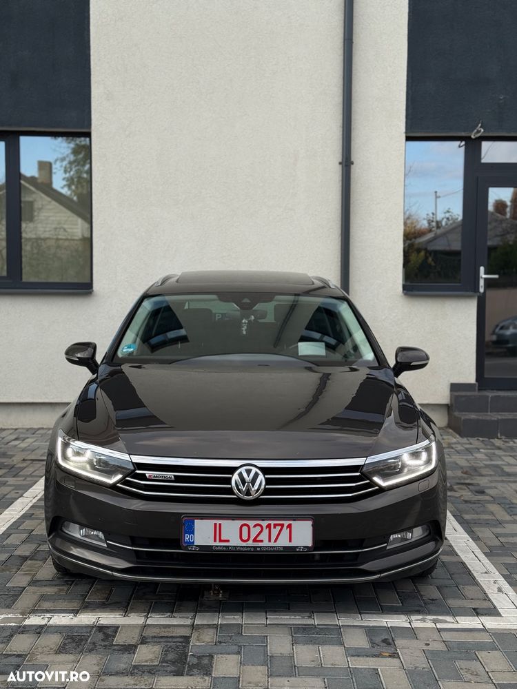 Volkswagen Passat - 1