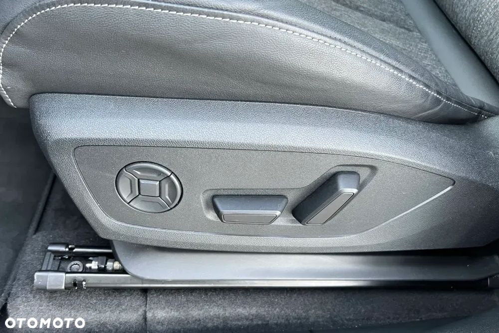 Audi Q6 e-tron 83kWh - 8