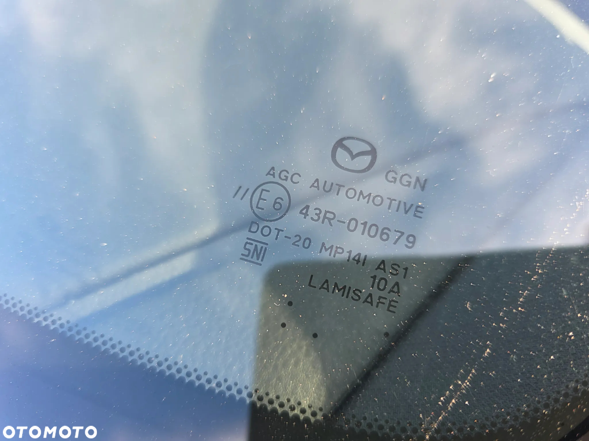 Mazda 3 2.0 mHEV Hikari - 31