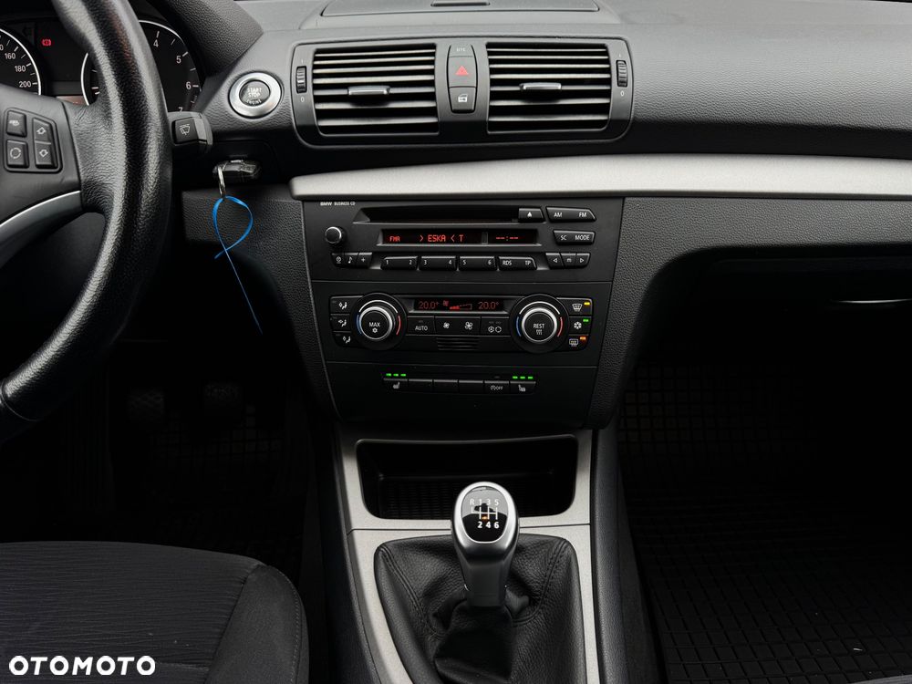BMW Seria 1 116i - 16