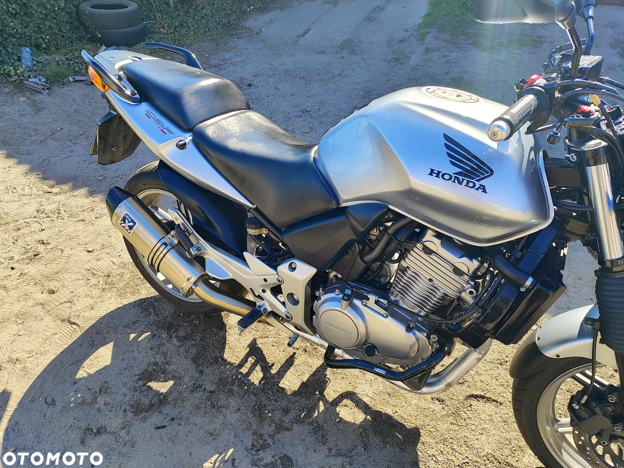 Honda CBF - 4