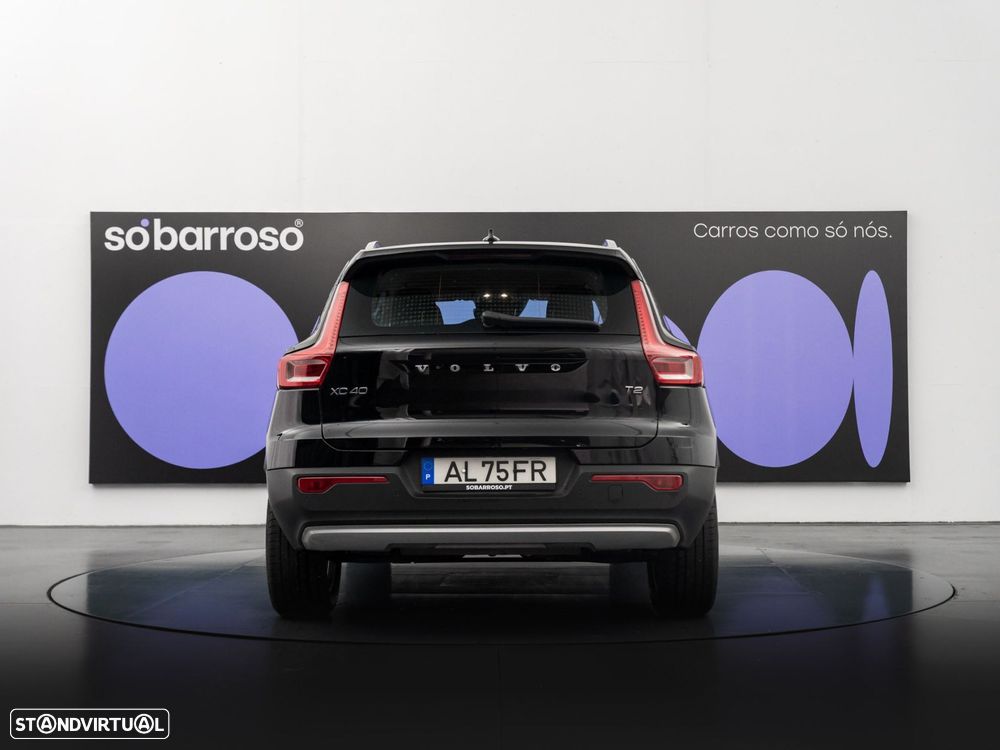 Volvo XC 40 1.5 T2 Momentum Plus Geartronic - 5