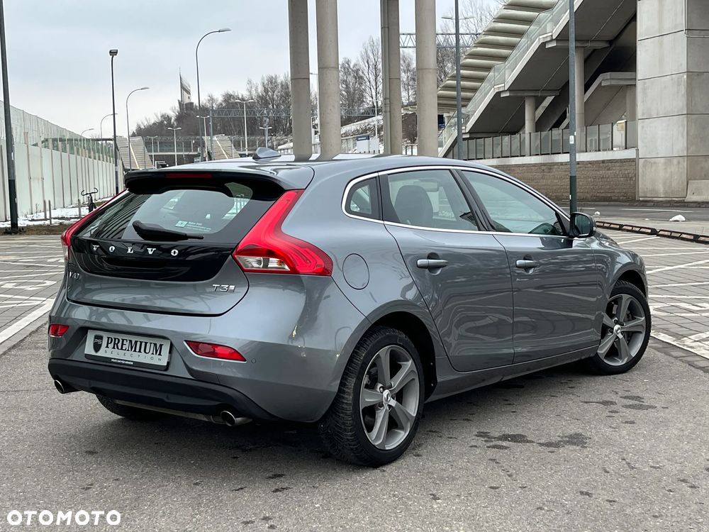 Volvo V40 T3 Drive-E Inscription - 9