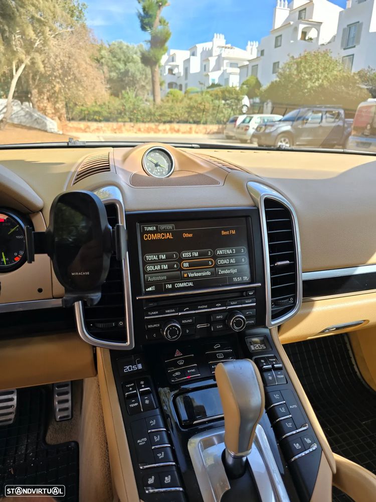 Porsche Cayenne S E-Hybrid Platinum Edition - 11