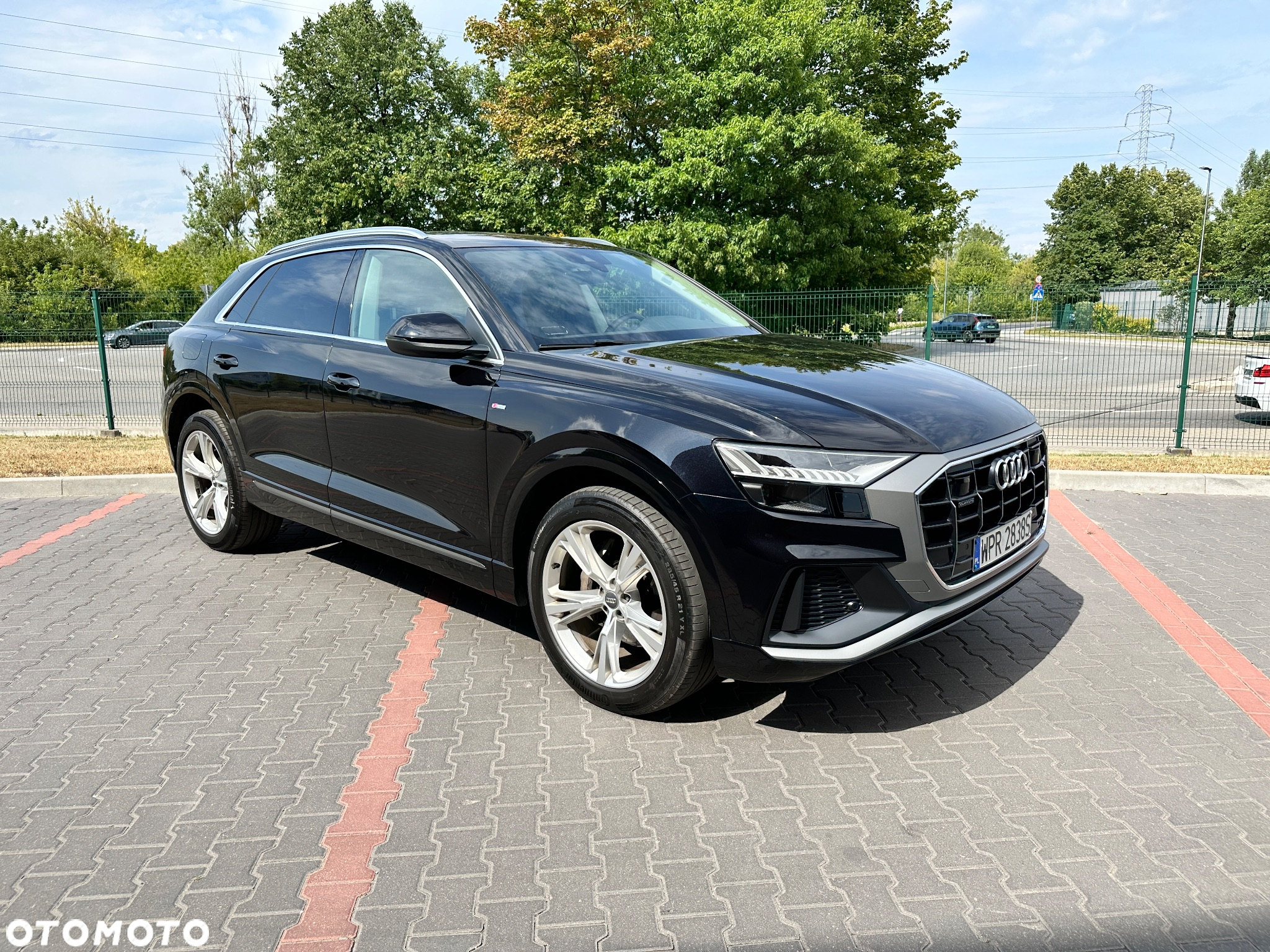 Audi Q8 - 12