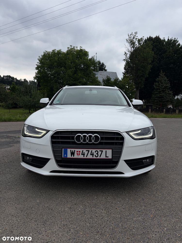 Audi A4 Avant 2.0 TDI DPF Ambiente - 13