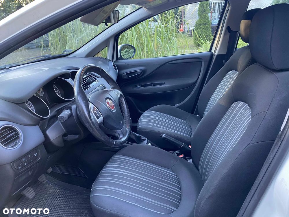 Fiat Punto Evo 1.4 8V Estiva Blue&Me Euro5 - 7