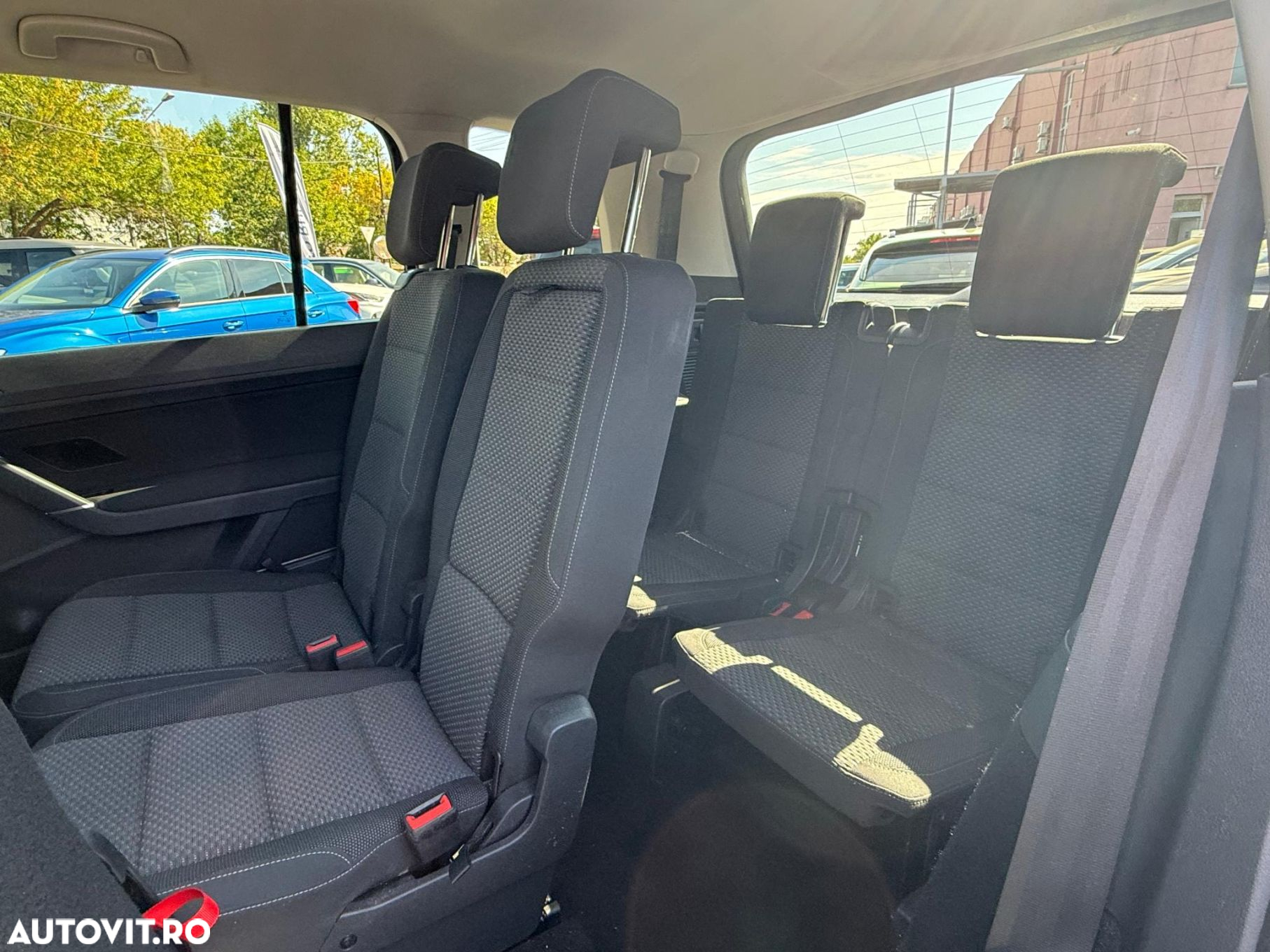 Volkswagen Touran 2.0 TDI DSG Comfortline - 28