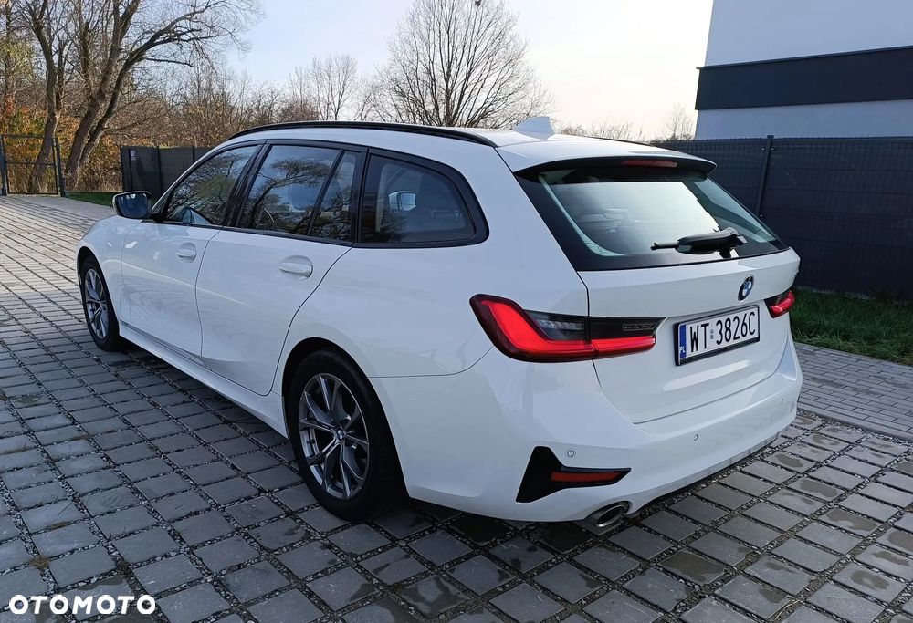 BMW Seria 3 318i Sport Line - 5