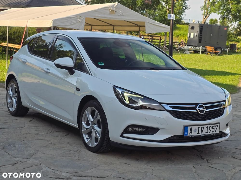 Opel Astra 1.4 Turbo Innovation - 13