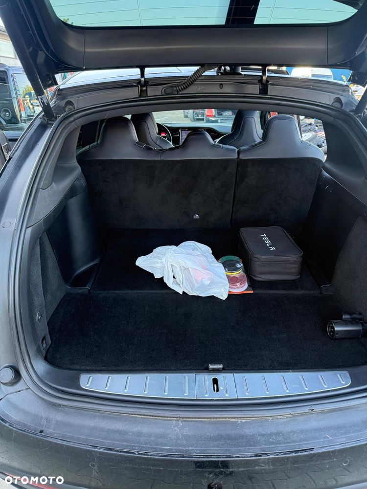 Tesla Model X Long Range Plus - 6