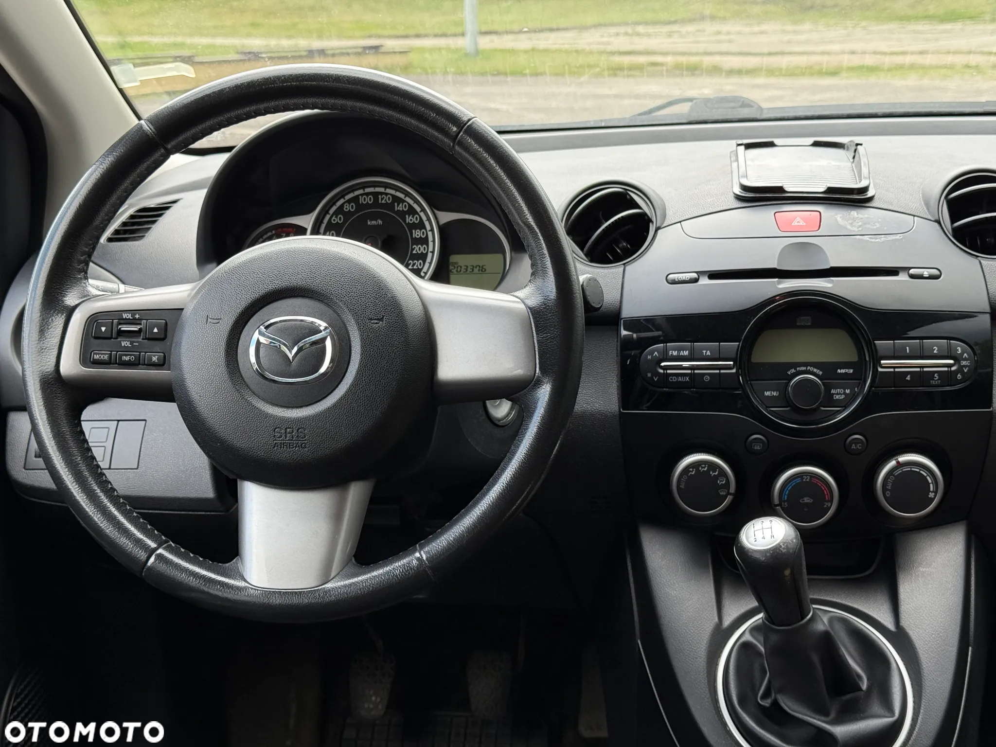 Mazda 2 - 17