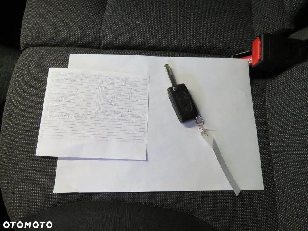 Peugeot Partner - 11