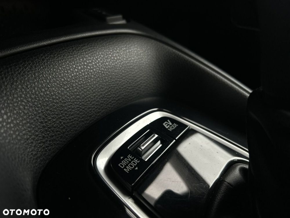 Toyota Corolla 1.8 Hybrid Comfort - 30