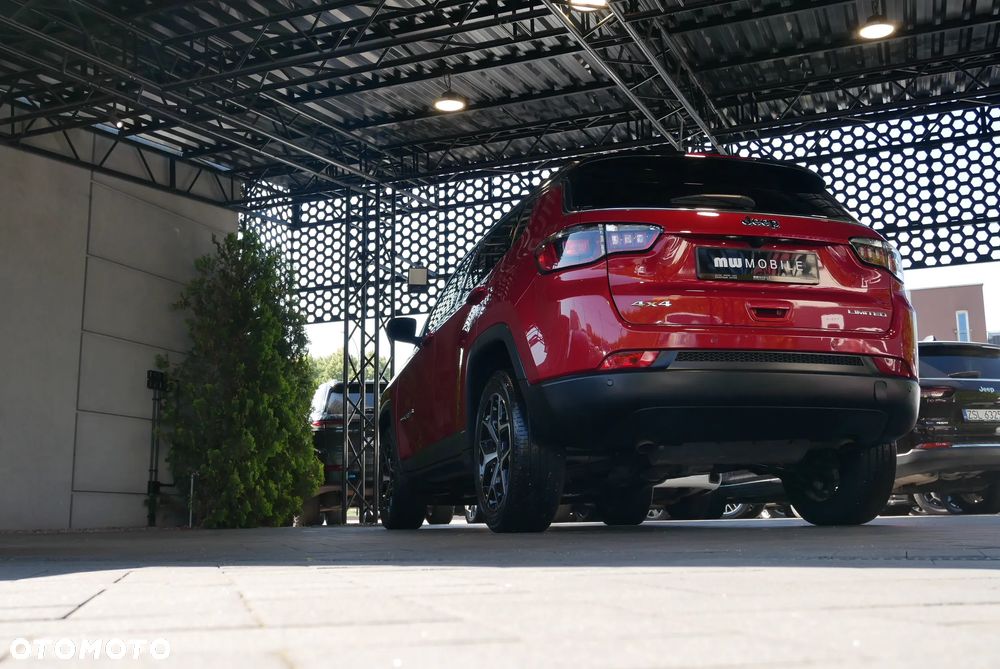 Jeep Compass - 39