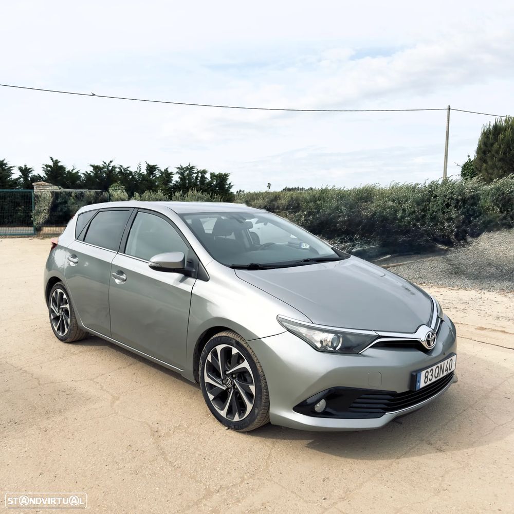 Toyota Auris 1.4 D-4D Com. +P.Sport+Navi - 2