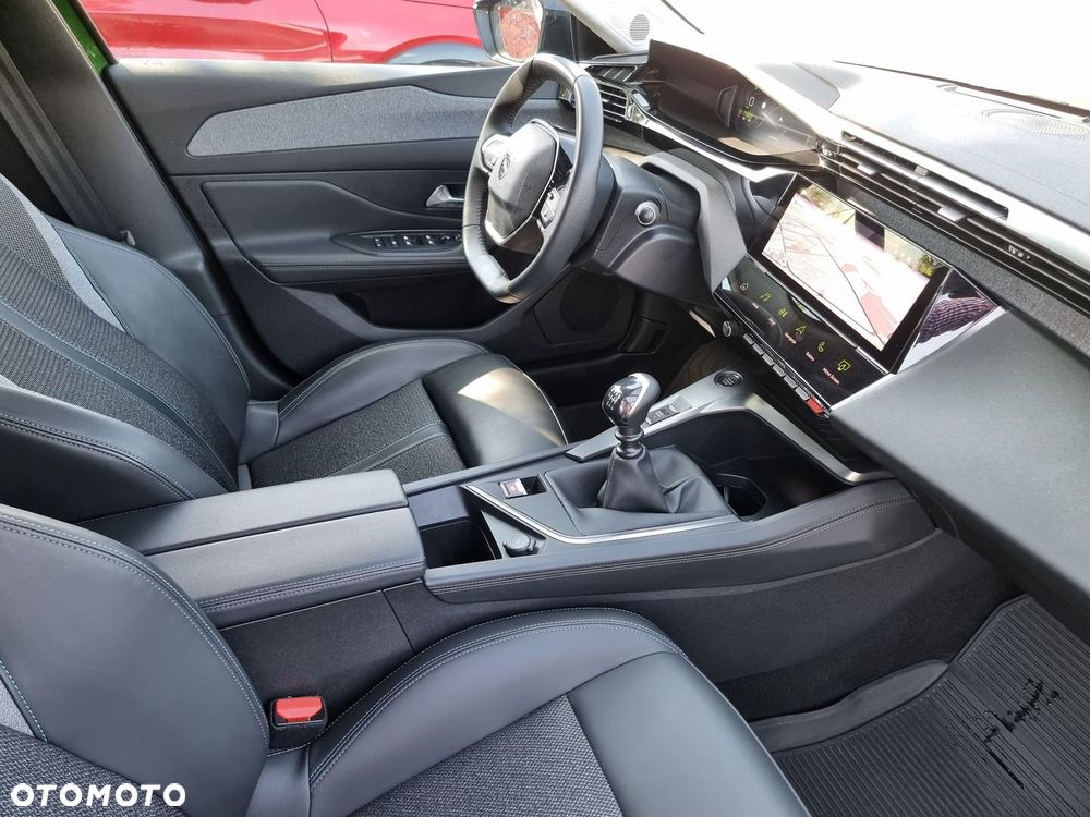 Peugeot 308 1.2 PureTech Allure Pack S&S - 20