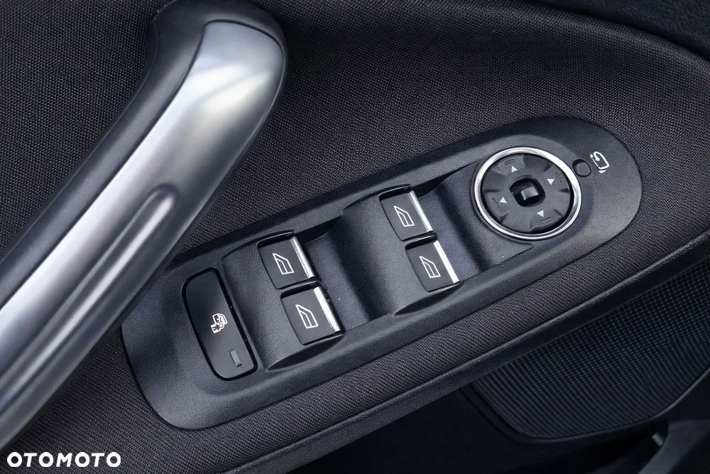 Ford S-Max 2.0 TDCi DPF Titanium - 18