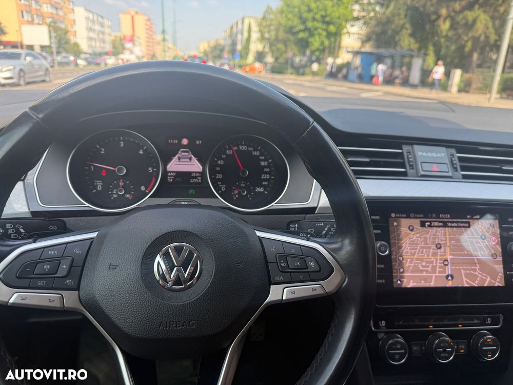 Volkswagen Passat - 16