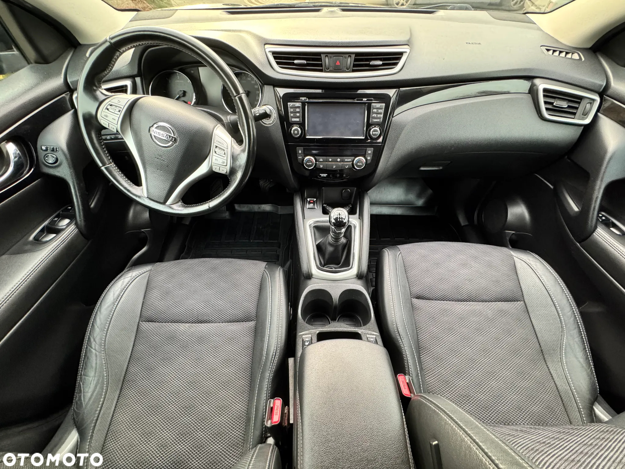 Nissan Qashqai 1.5 dCi N-Vision - 14
