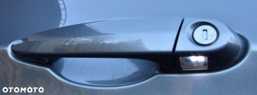 BMW Seria 3 318d DPF Edition Exclusive - 21