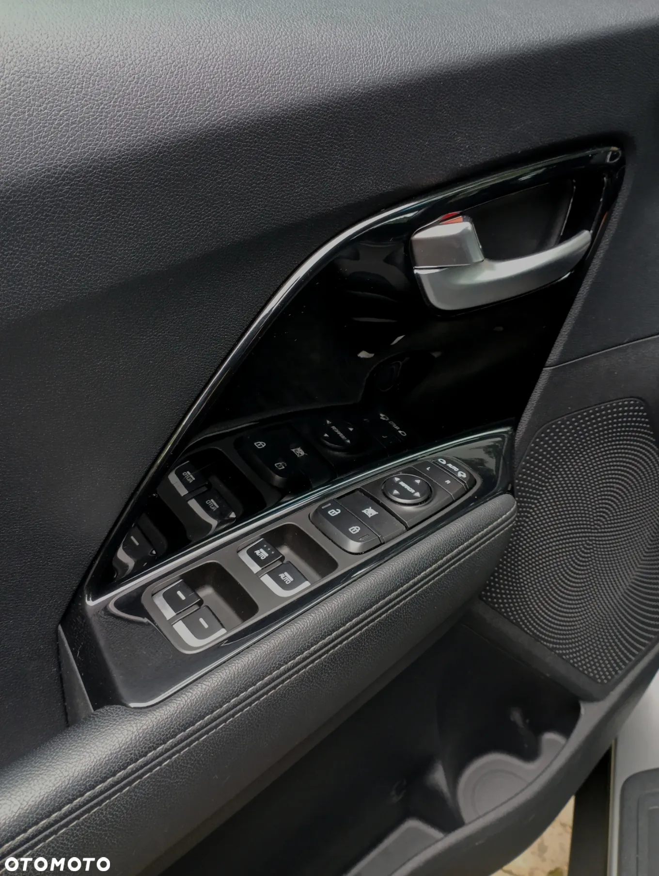 Kia Niro 1.6 GDI Hybrid L - 14
