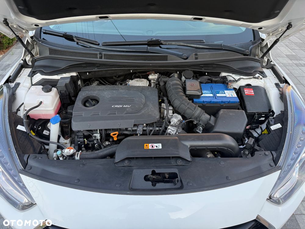 Hyundai i40 Kombi 1.7 CRDi Premium - 35