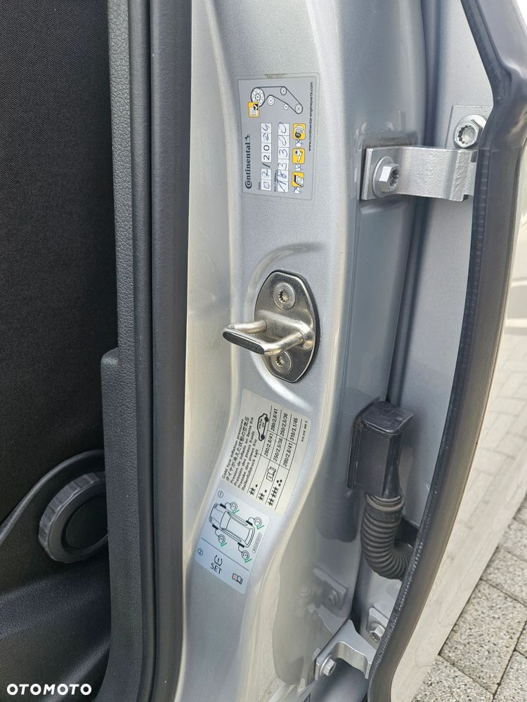 Volkswagen Golf Sportsvan - 23