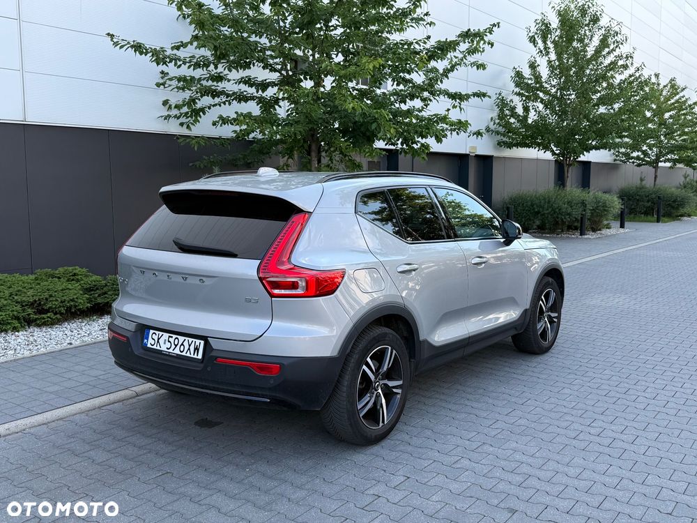 Volvo XC 40 B3 Plus Dark - 5