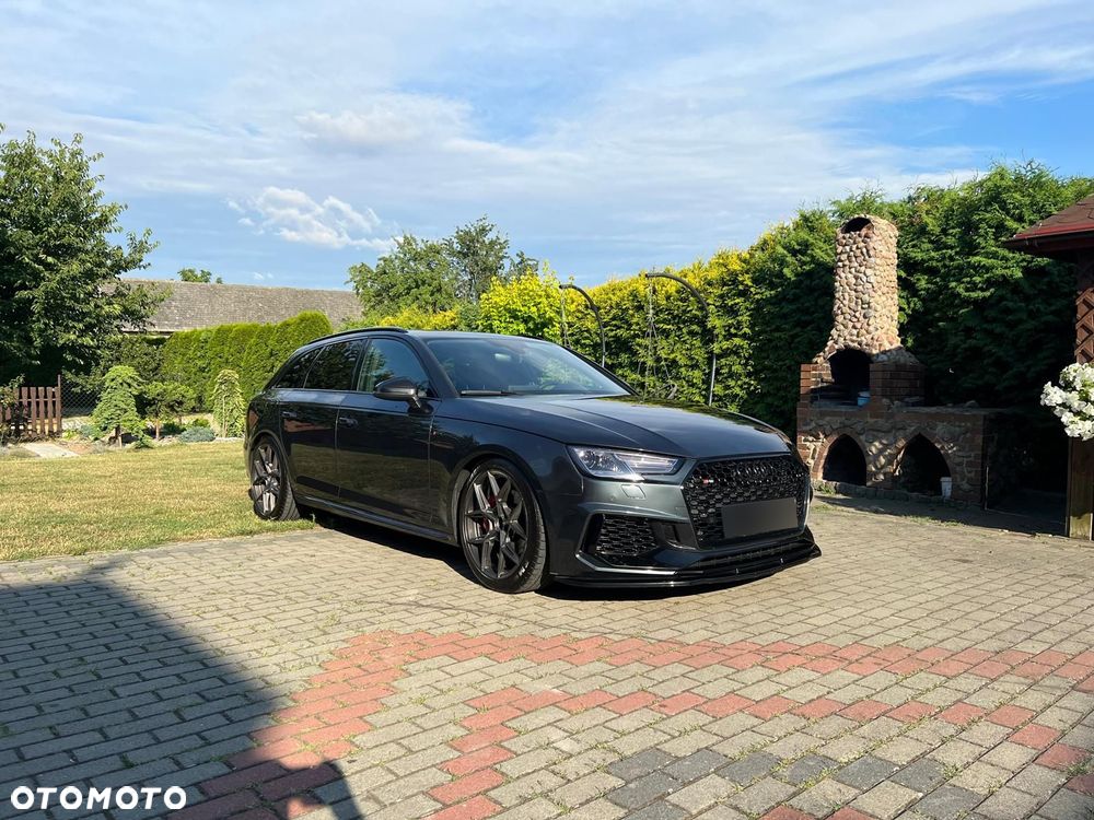 Audi A4 Avant 2.0 TDI Quattro S tronic - 1