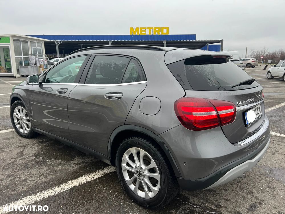 Mercedes-Benz GLA 200 d 7G-DCT UrbanStyle Edition - 15