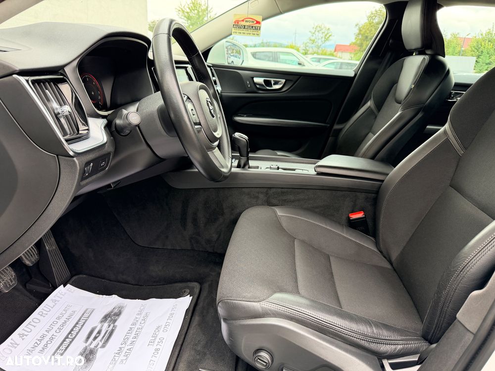 Volvo V60 D3 Momentum Pro - 10