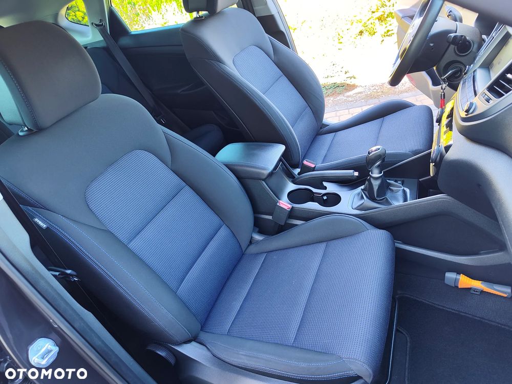 Hyundai Tucson blue 1.6 GDi 2WD Navi - 28