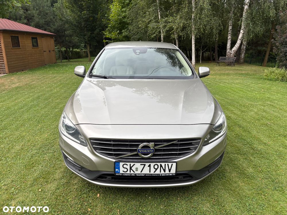 Volvo V60 D4 Drive-E Momentum - 8