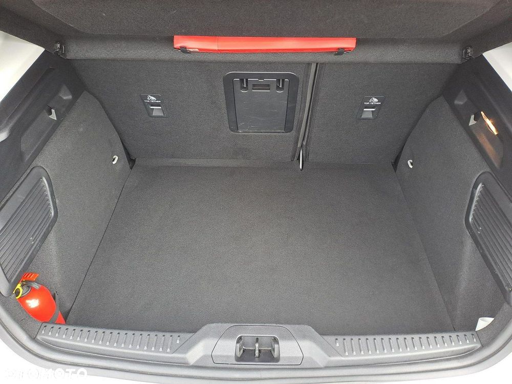 Ford Focus 1.0 EcoBoost mHEV Titanium X - 19