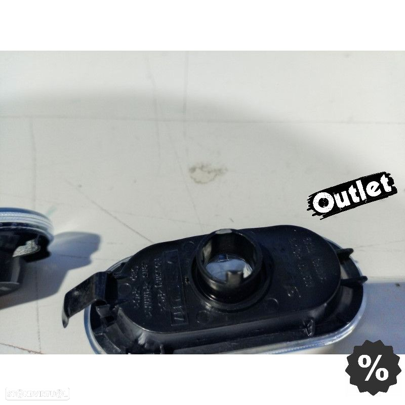 R147325C1 PISCAS LATERAIS VOLKSWAGEN VW SEAT 96-01 FUNDO PRETO - 4