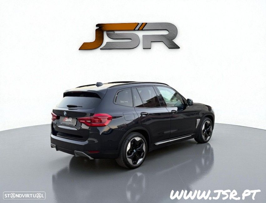 BMW iX3 Impressive - 3