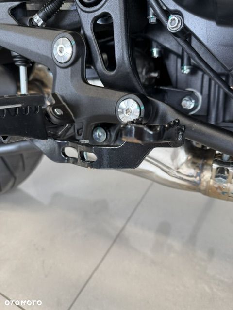 QJMOTOR 900 S - 12